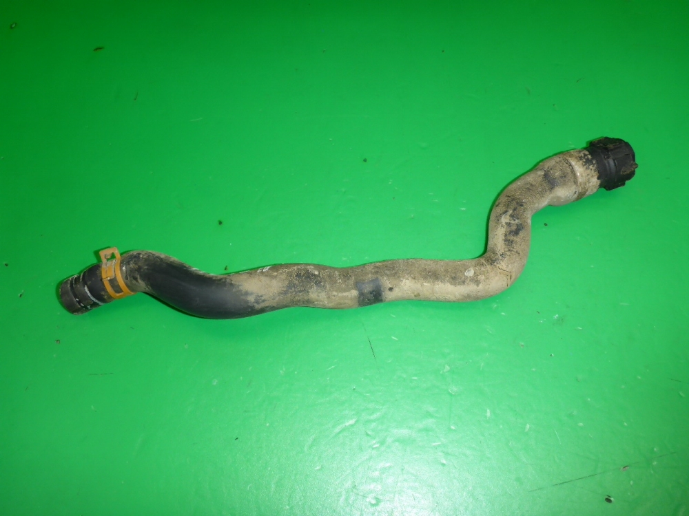 Патрубок отопителя