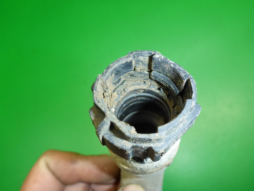 Патрубок отопителя