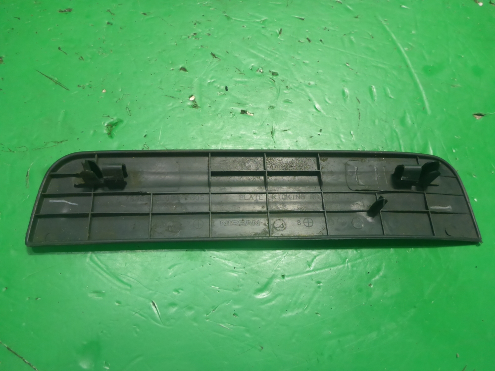 Накладка порога (внутренняя)