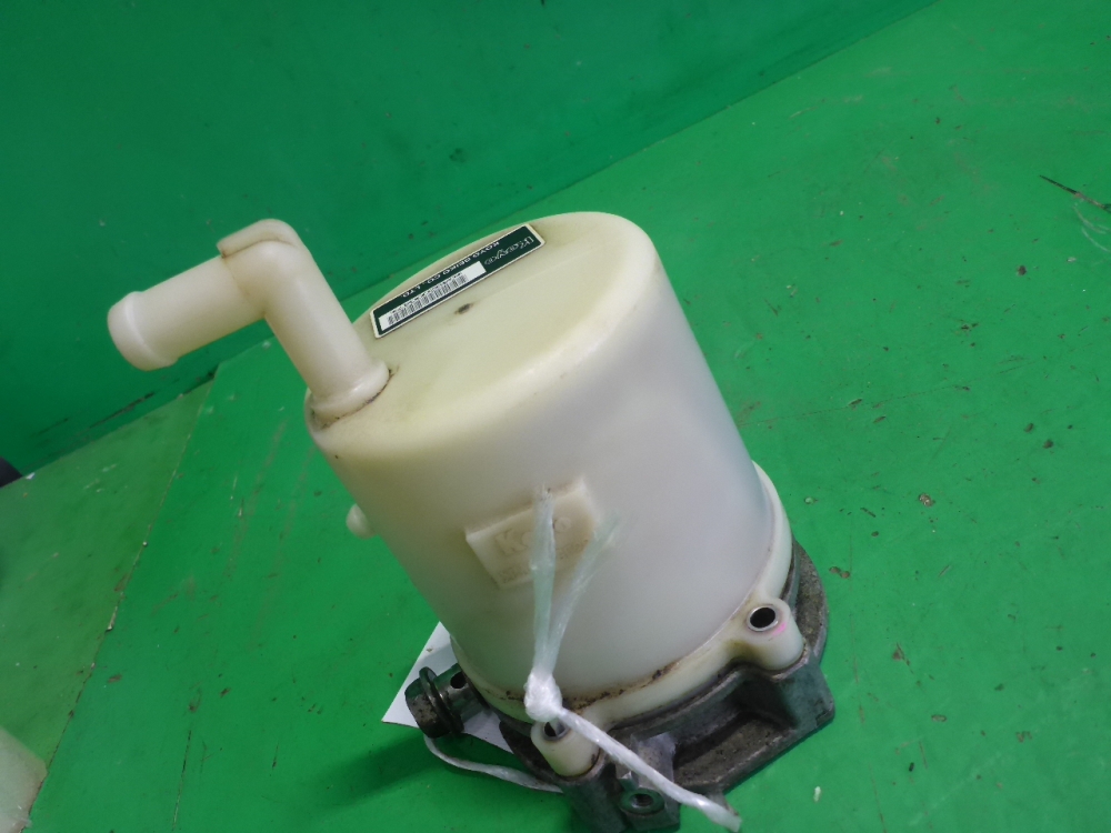 Насос ГУР (гидроусилитель руля)