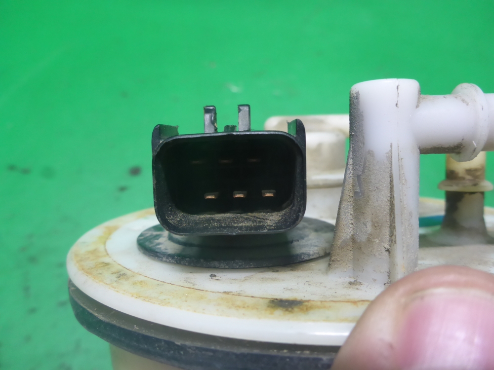 Насос топливный электрический