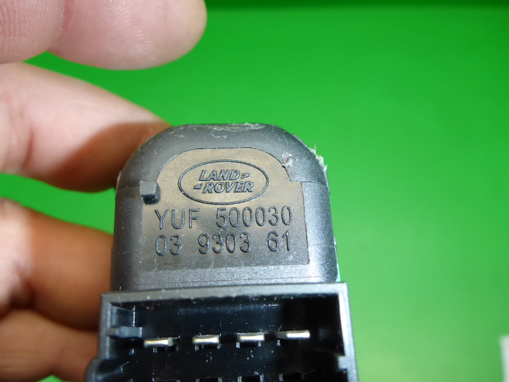 Переключатель регулировки зеркал