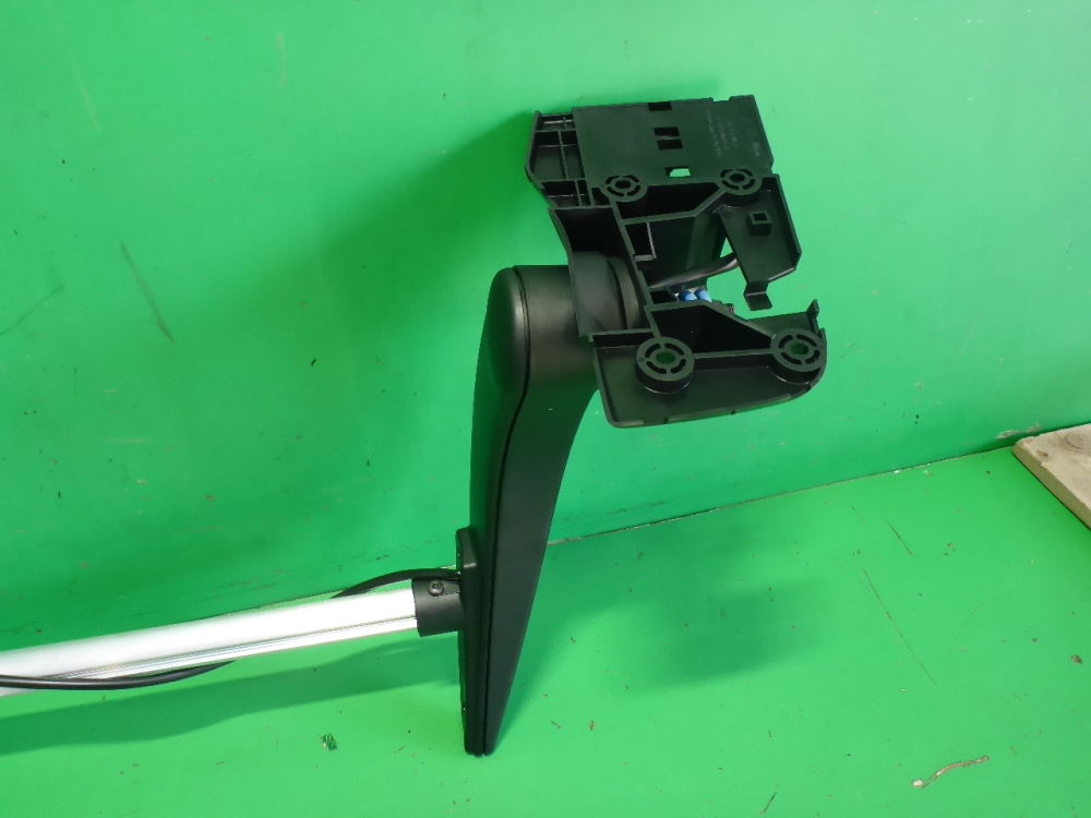 Кронштейн зеркала