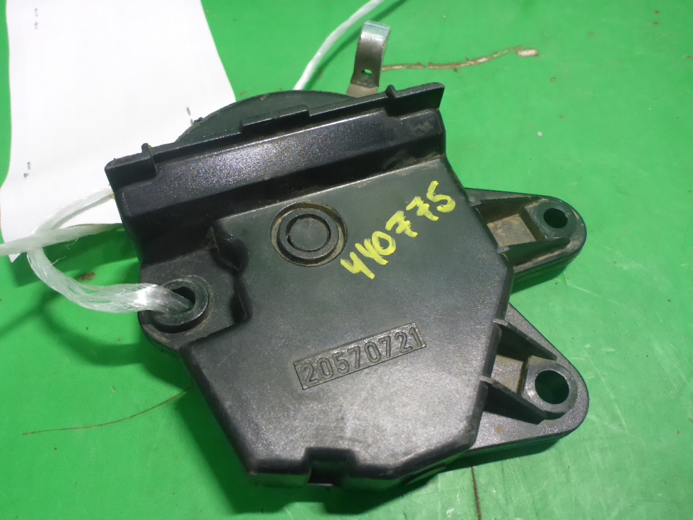 Ручка двери внутренняя левая