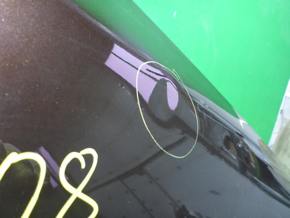 Крыло переднее правое