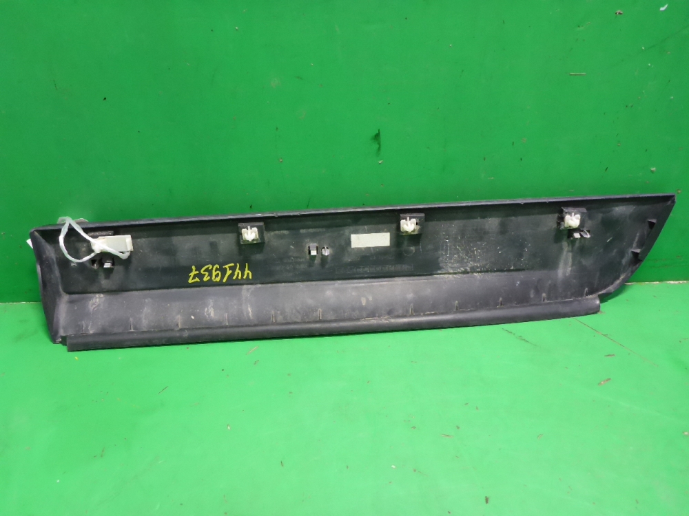 Накладка двери задней правой