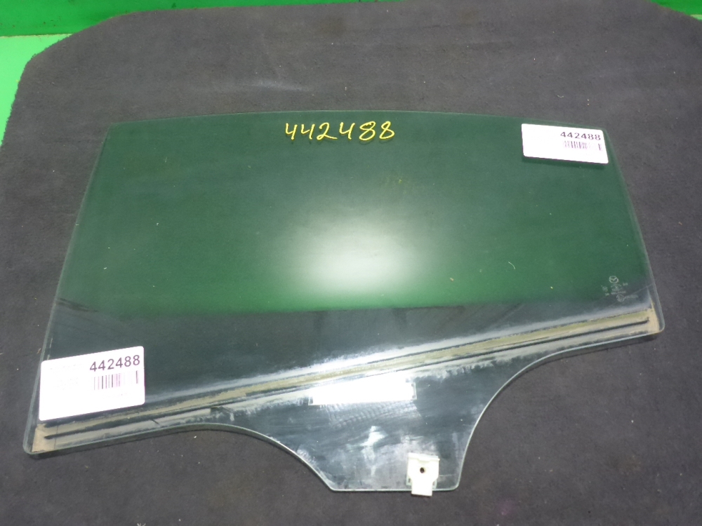 Стекло двери задней левой