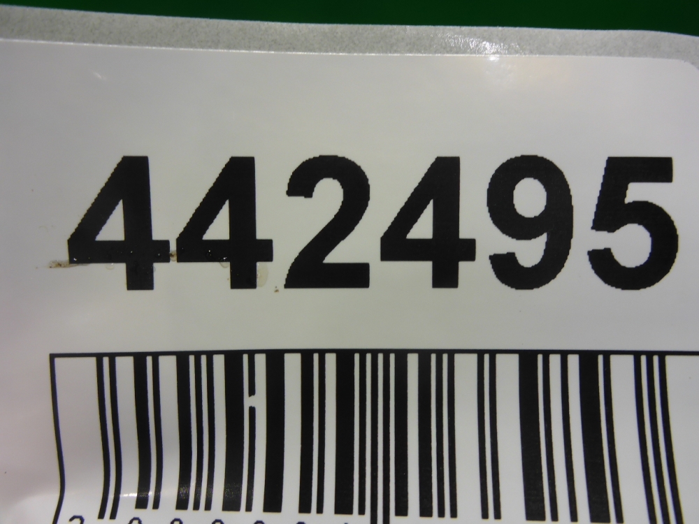 Стекло двери задней правой (форточка)