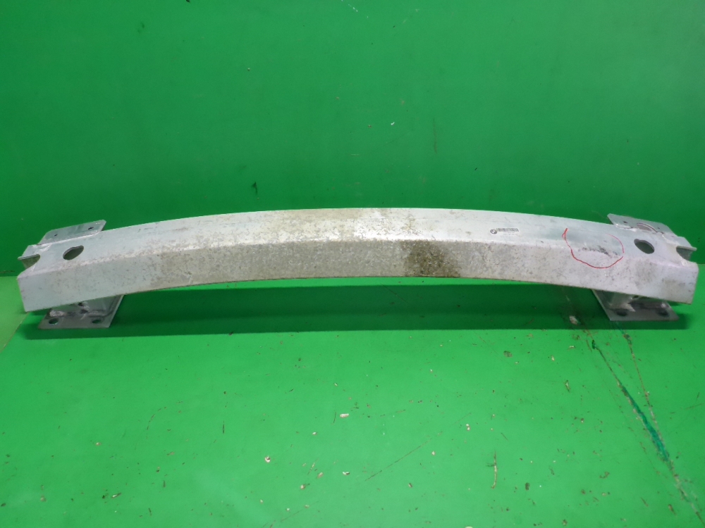 Усилитель заднего бампера