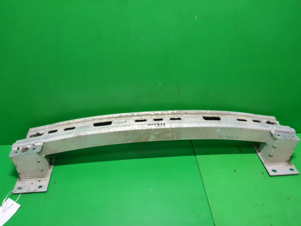 Усилитель заднего бампера