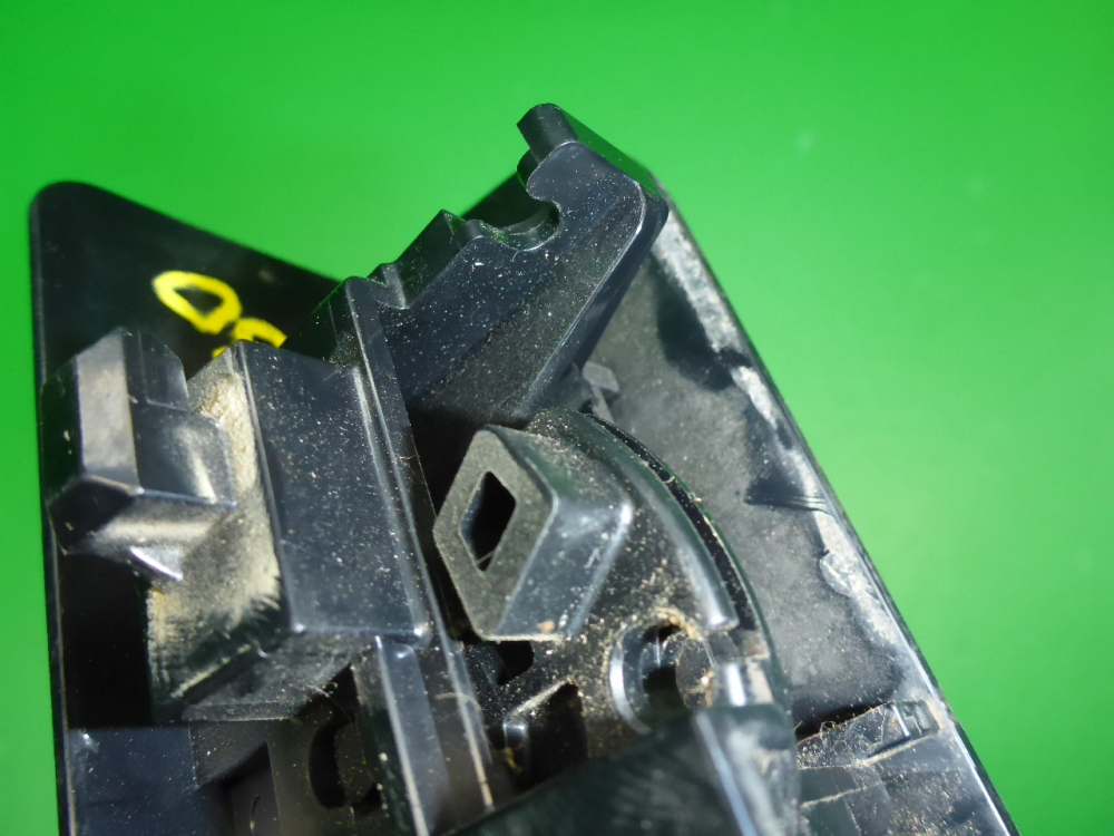 Ручка открывания лючка бензобака