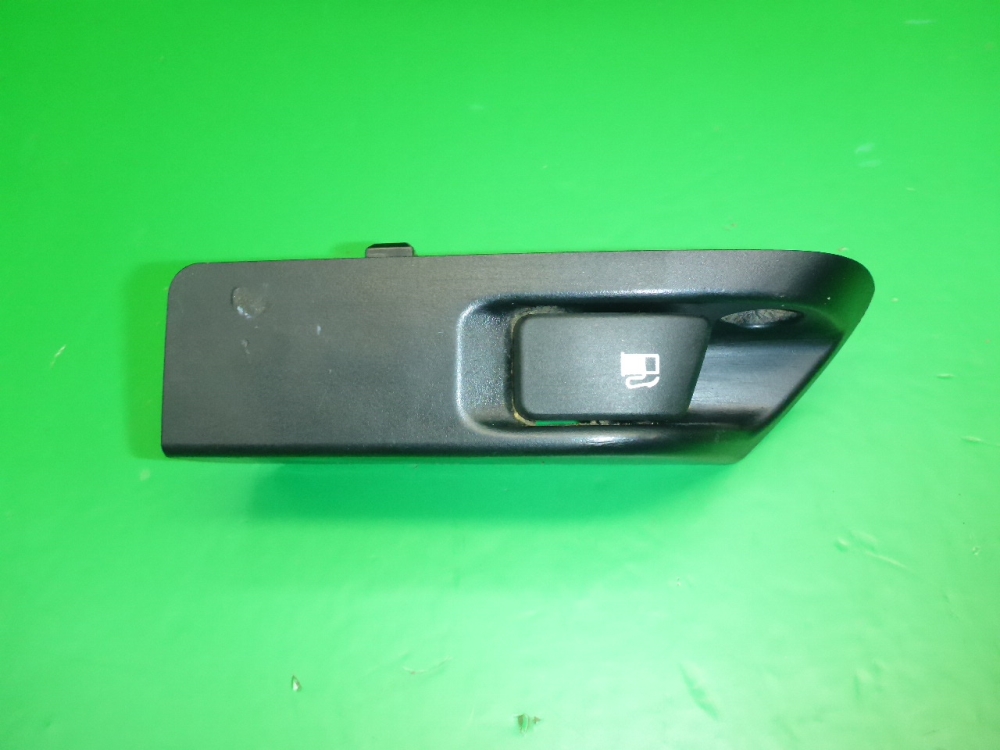 Ручка открывания лючка бензобака