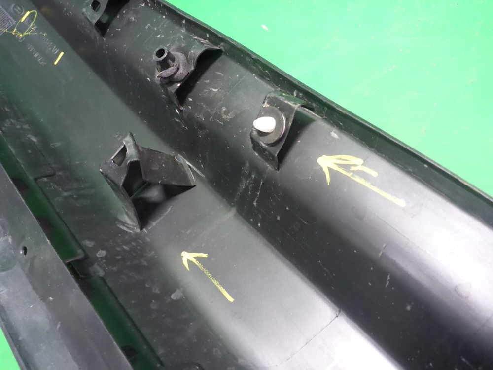 Накладка двери передней правой