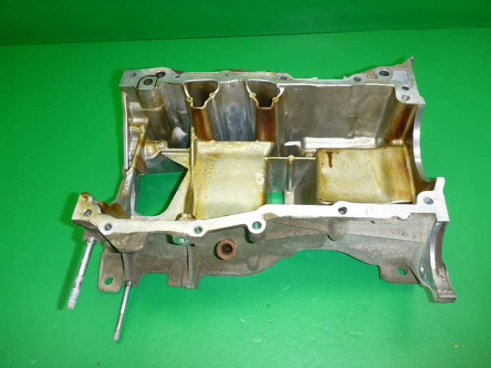 Поддон масляный двигателя (картер)