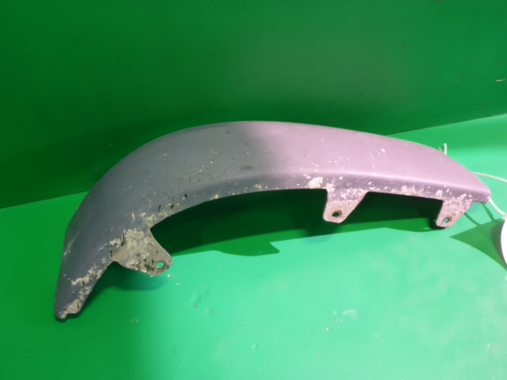 Угол бампера правый