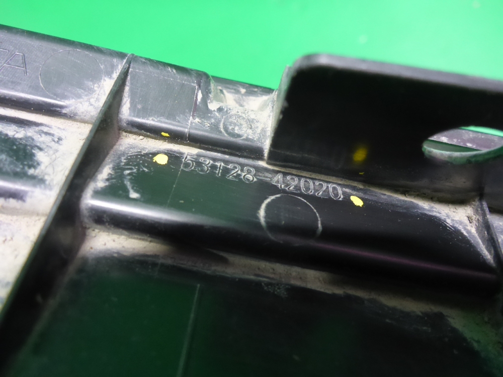 Решетка в бампер левая