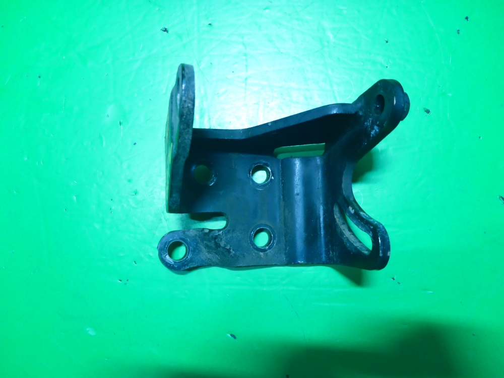 Кронштейн ГУР