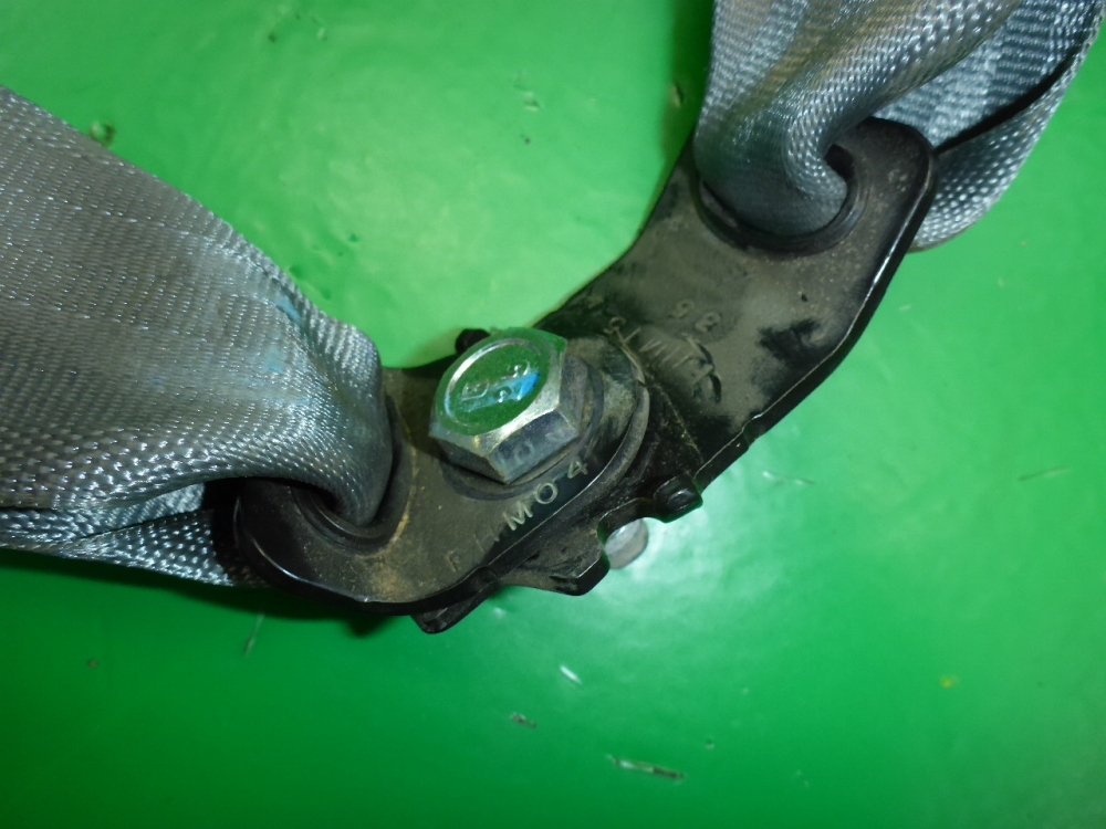 Ответная часть ремня безопасности