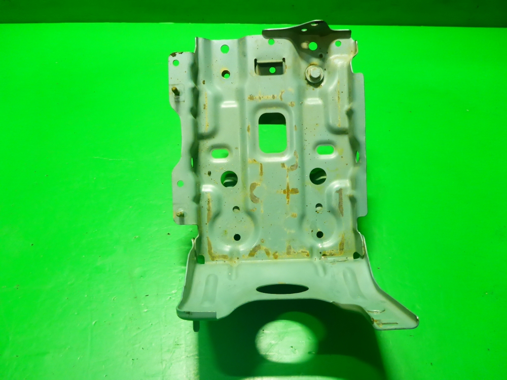 Площадка под аккумулятор (АКБ)