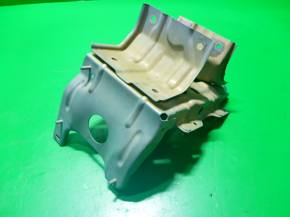 Площадка под аккумулятор (АКБ)