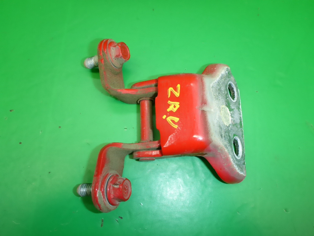 Петля двери задней правой верхняя