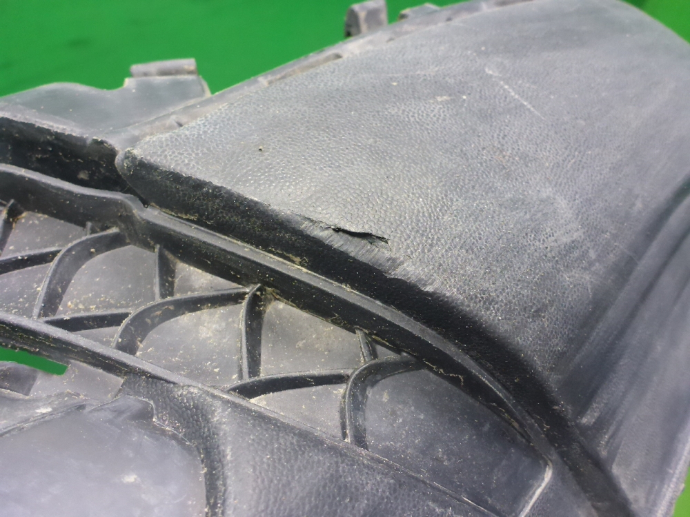 Решетка в бампер центральная