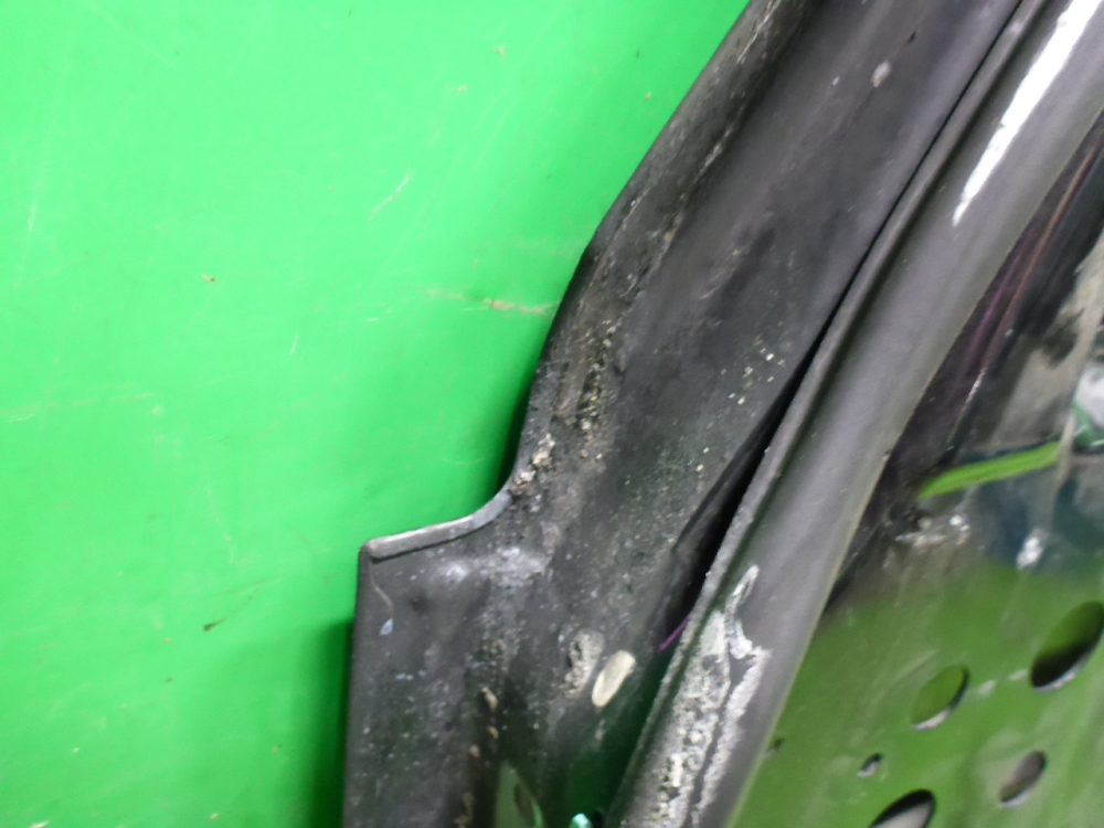 Дверь передняя правая