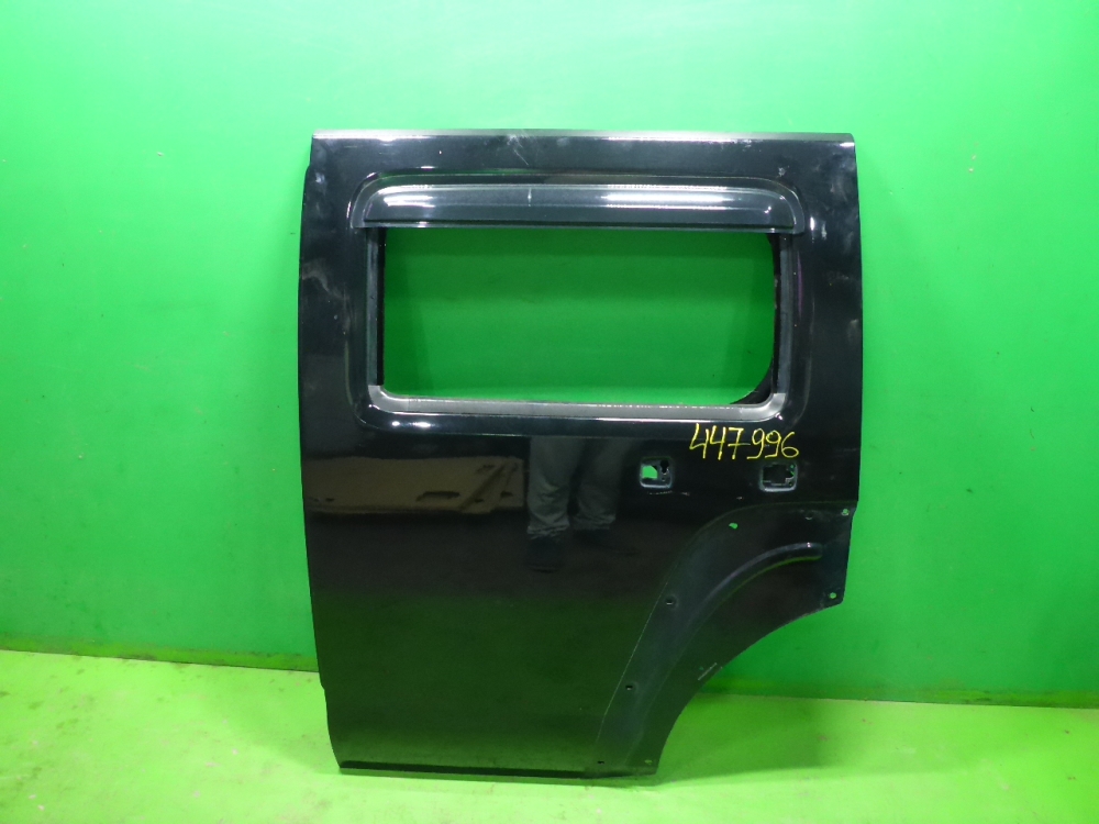 Дверь задняя левая