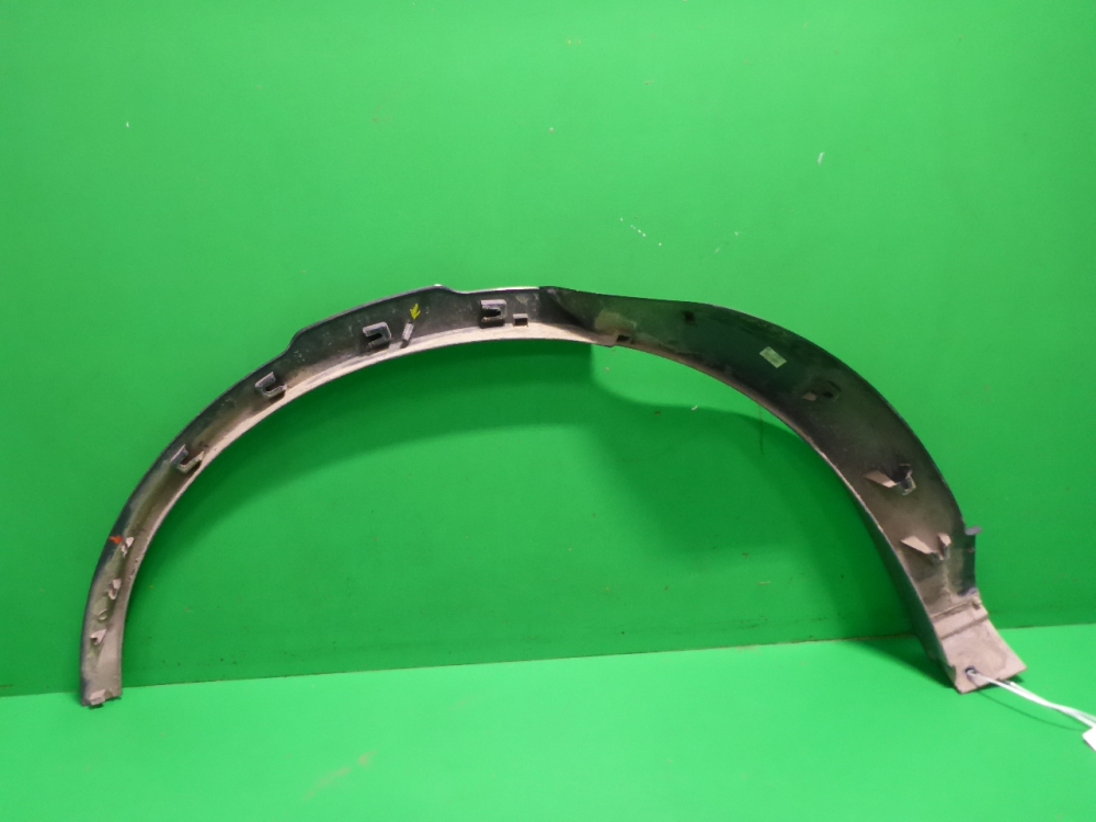 Накладка заднего крыла левого