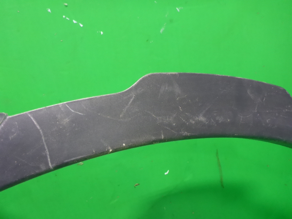 Накладка заднего крыла левого