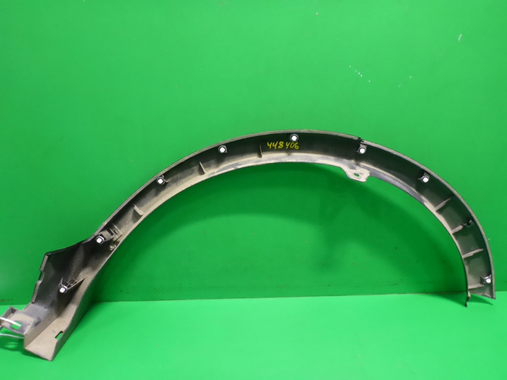 Накладка заднего крыла правого