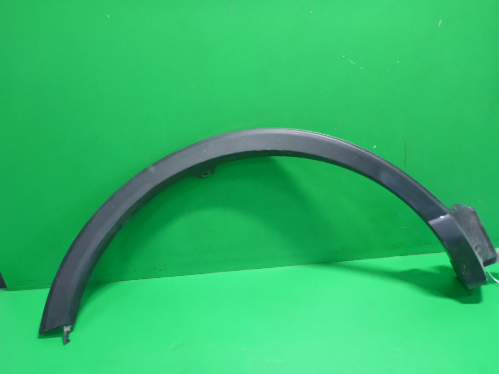 Накладка заднего крыла правого