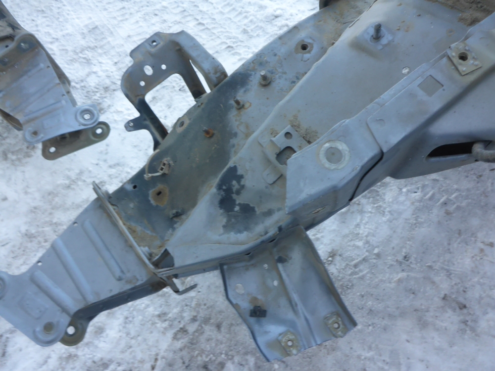 Лонжерон передний левый