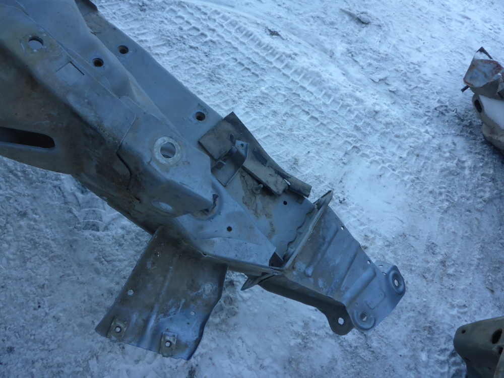 Лонжерон передний правый