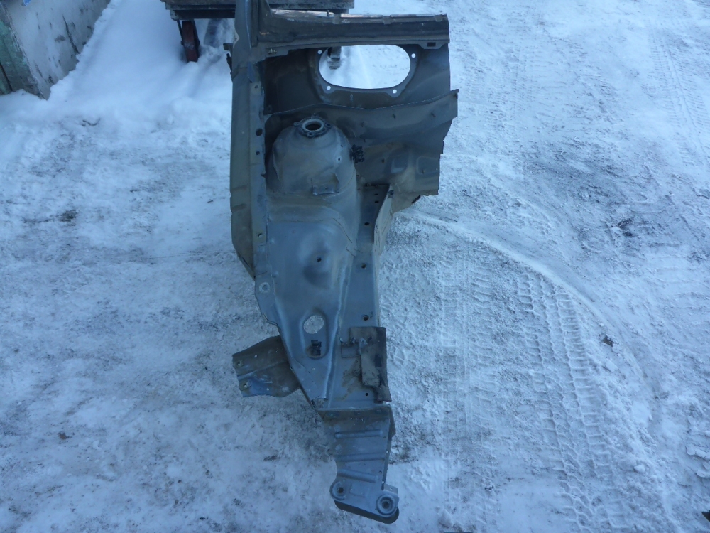 Лонжерон передний правый