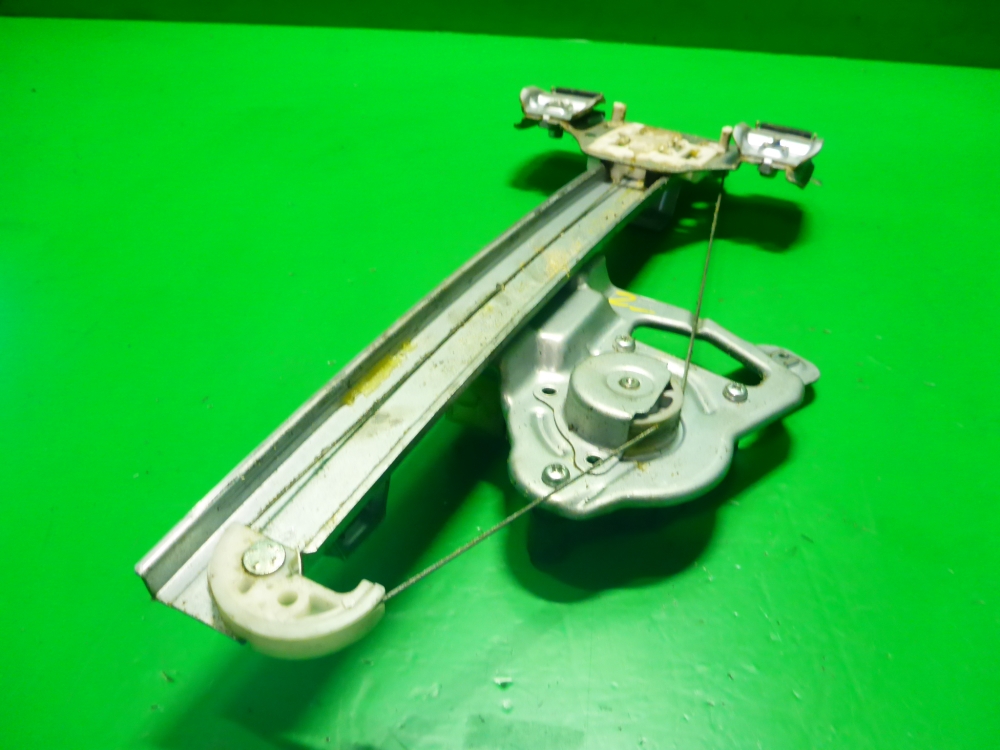 Стеклоподъемник электр. задний правый