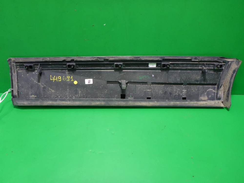 Накладка двери задней правой