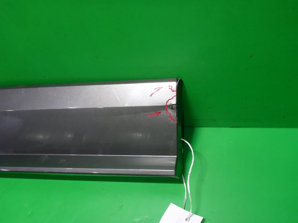 Накладка двери задней правой