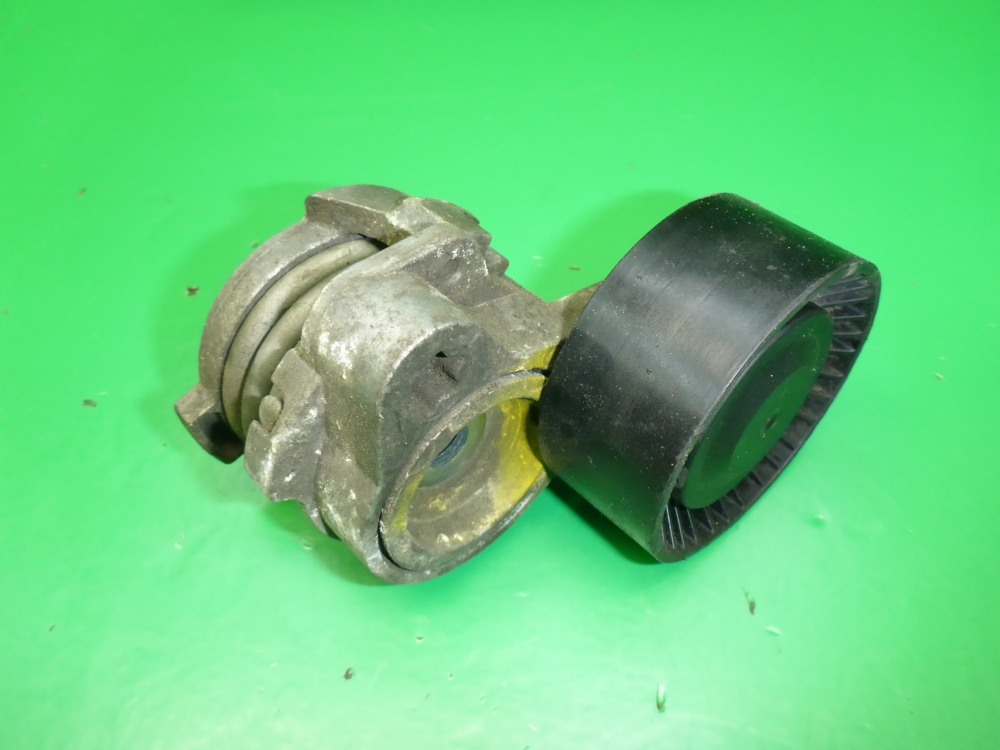 Ролик-натяжитель