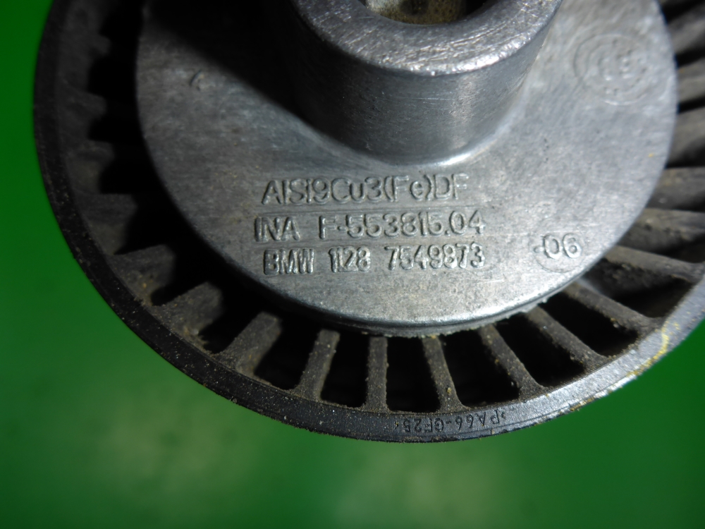 Ролик-натяжитель