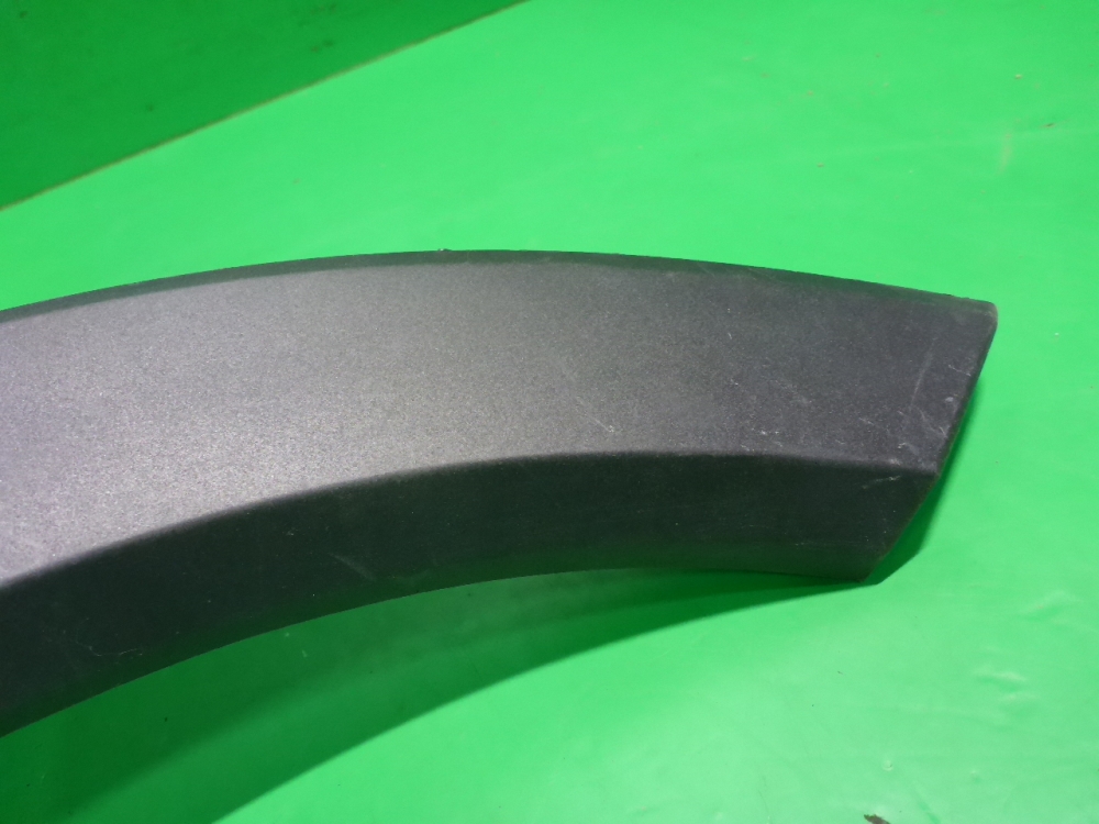 Накладка двери задней левой