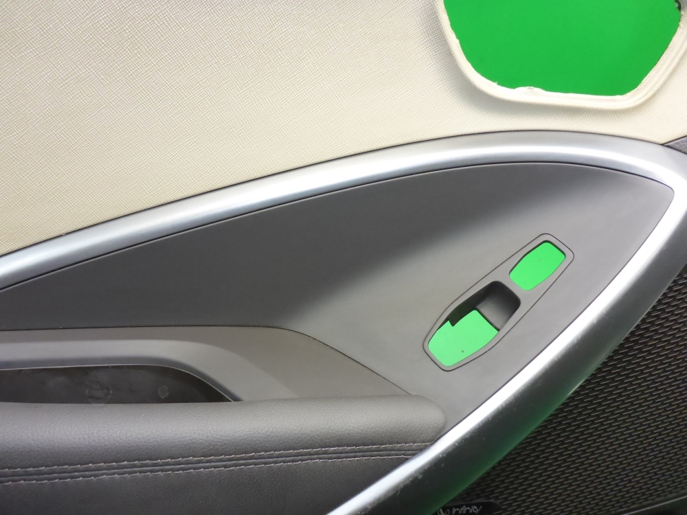 Обшивка двери задней левой