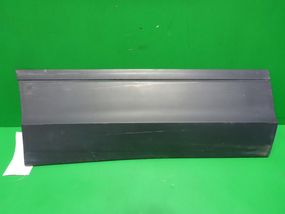 Накладка двери задней правой