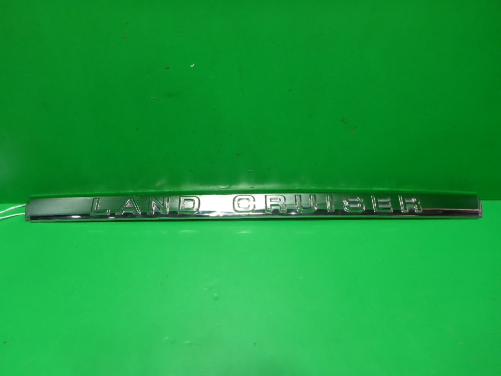 Накладка двери багажника