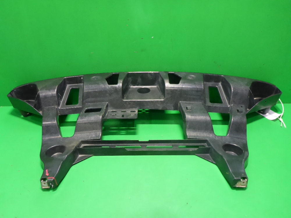 Кронштейн заднего бампера