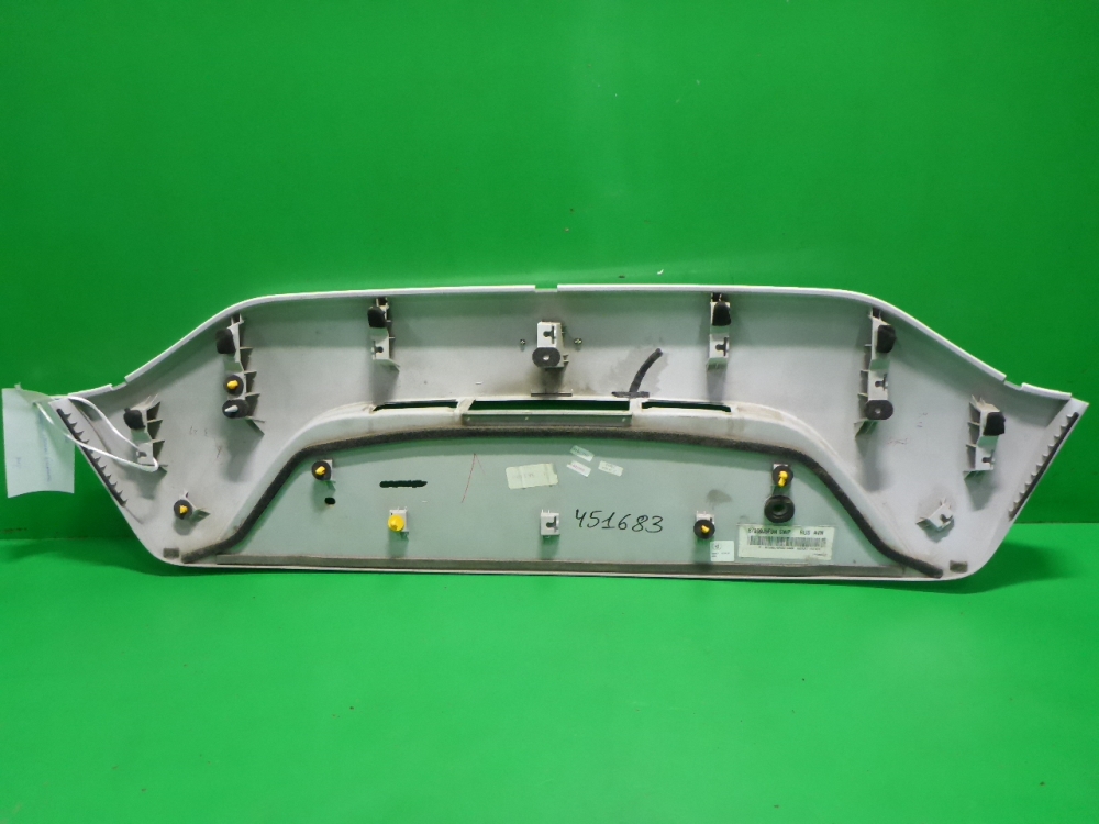 Накладка двери багажника