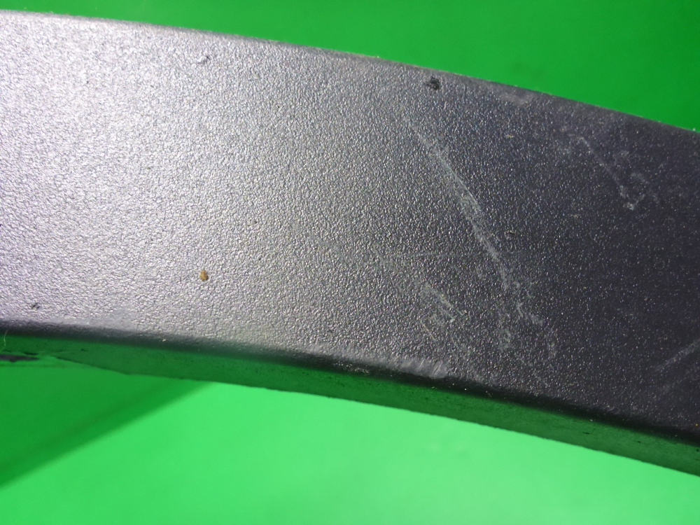 Накладка заднего крыла левого