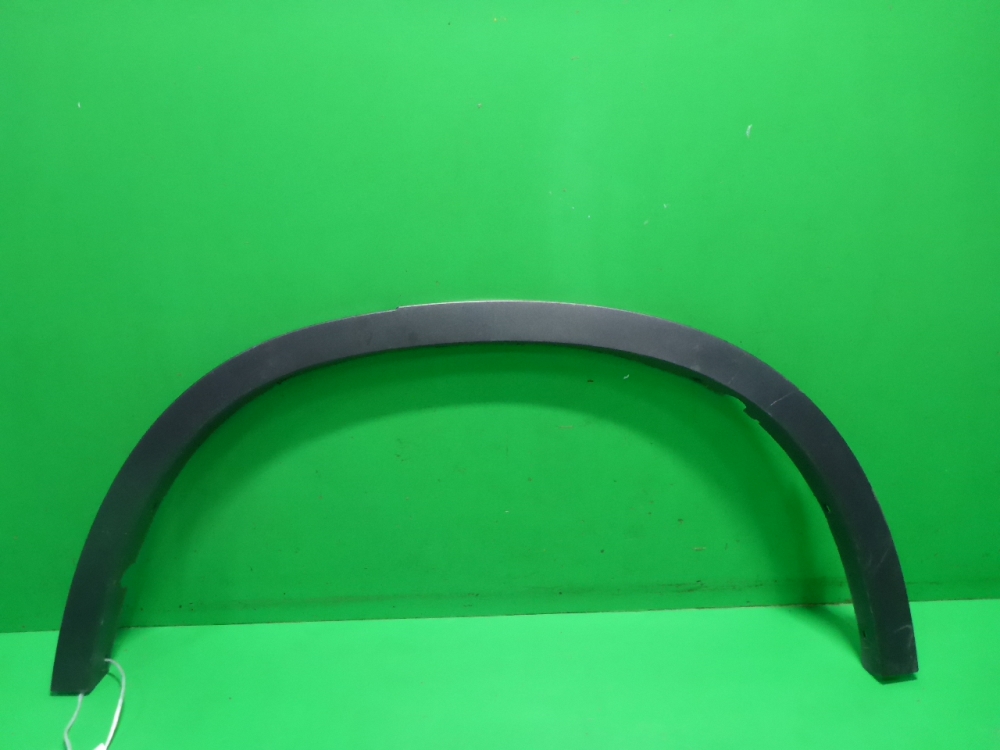 Накладка заднего крыла левого