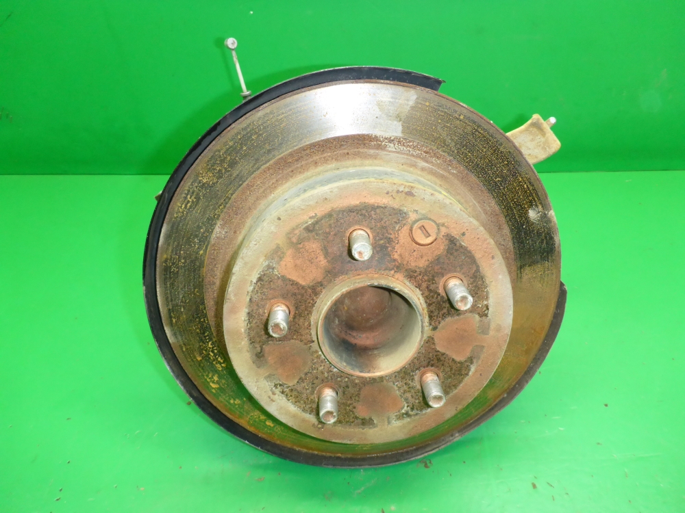 Кулак поворотный задний правый