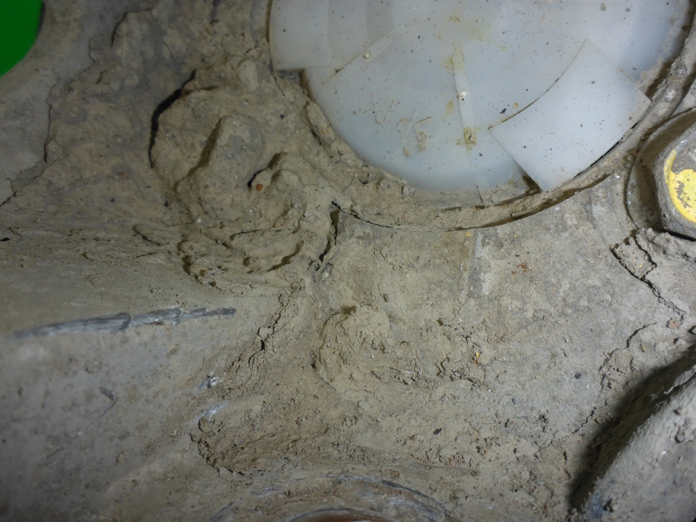 Кулак поворотный задний правый